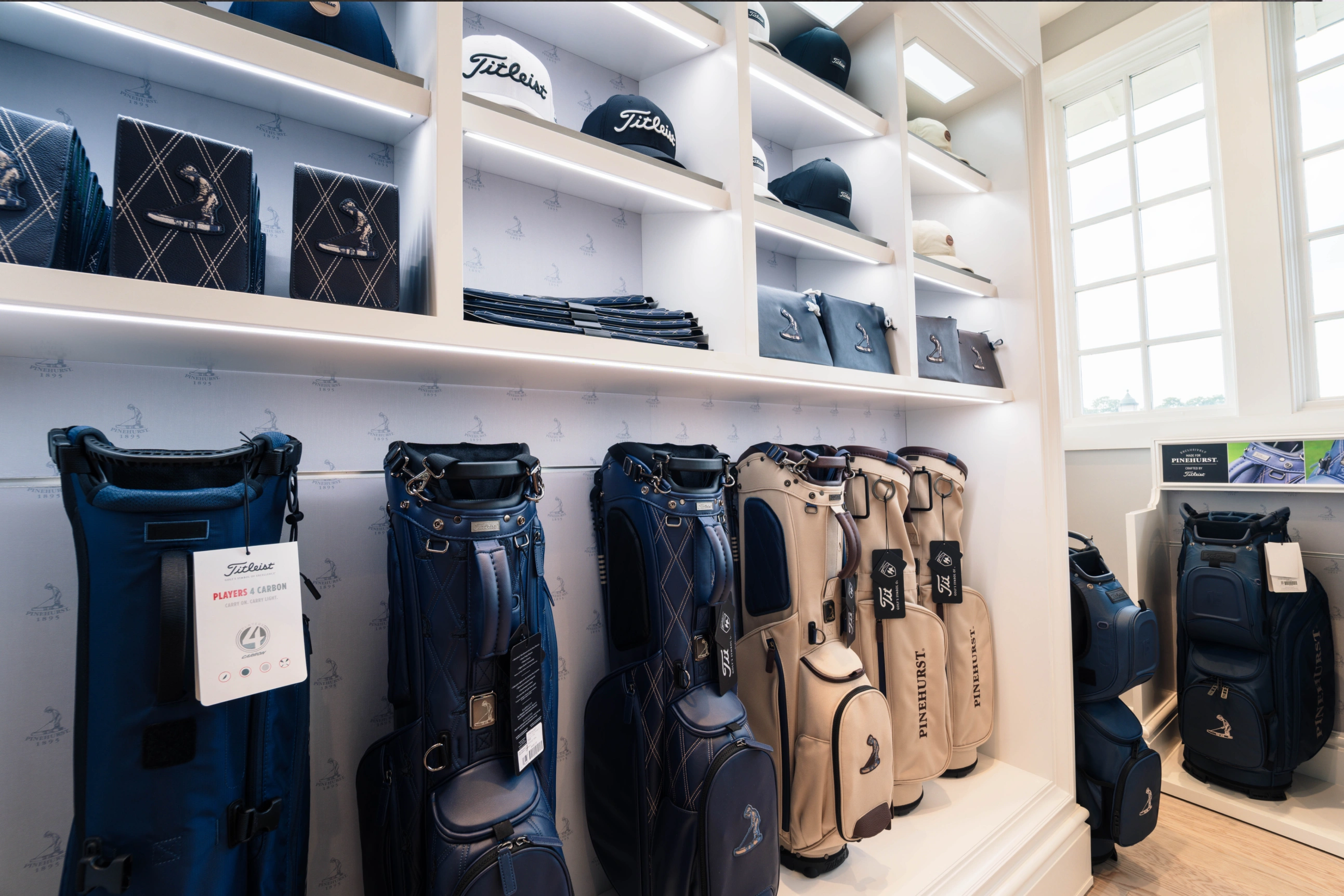 titleist-shop-hats-bags-and-leather-goods